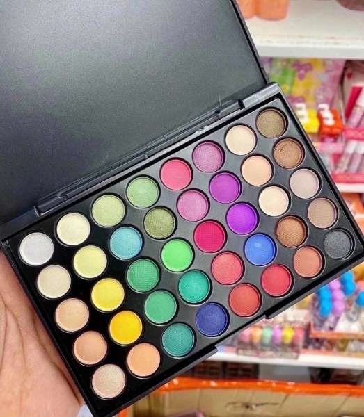 Тени в яркой цветовой гамме KS005