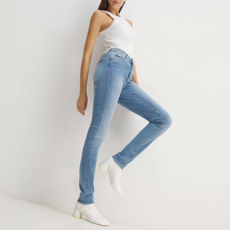 Женские джинсы скинни MID RISE SKINNY J20J221580/4213616, голубой CALVIN KLEIN JEANS купить по оптовым и розничным ценам