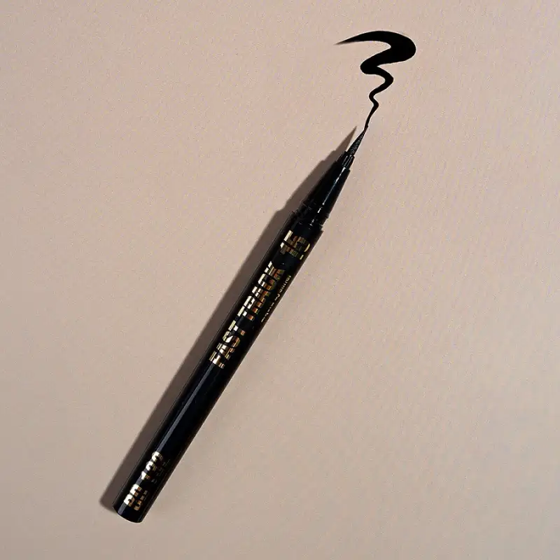 Подводка для глаз / BD 132 15 Fast Track Liquid Eyeliner 0,8 мл BEAUTYDRUGS купить по оптовым и розничным ценам