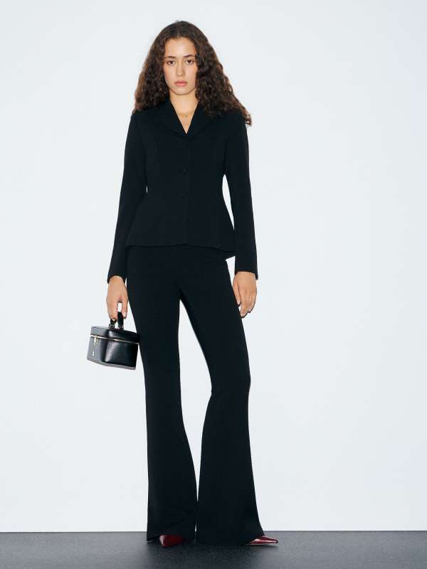 Женский пиджак 2024-609/4684316, черный Lumique купить по оптовым и розничным ценам