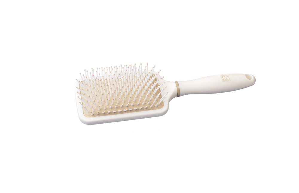 Щетка массажная Крем брюле на подушке с пластиковым штифтом, квадратная DEWAL BEAUTY купить по оптовым и розничным ценам