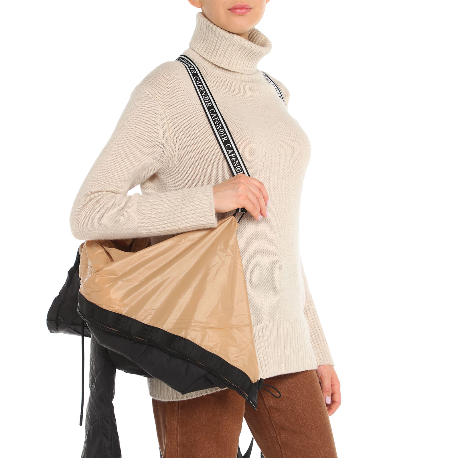 Женский пуховик C7JN0068/3579490, черный Cafe' Noir Jeans купить по оптовым и розничным ценам