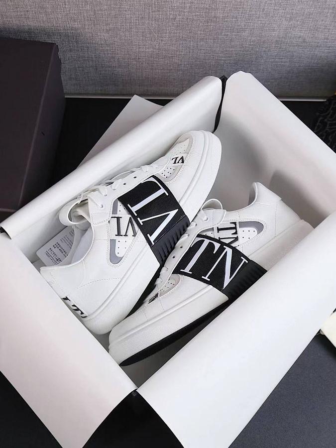 Кроссовки VL7N PREM-034 VALENTINO купить по оптовым и розничным ценам