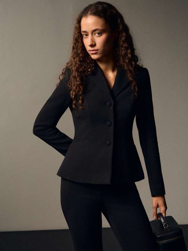 Женский пиджак 2024-609/4684316, черный Lumique купить по оптовым и розничным ценам