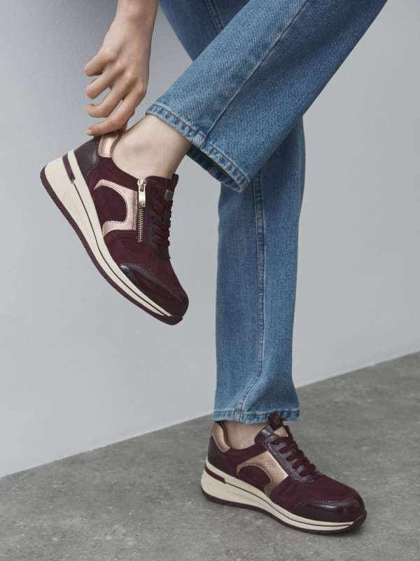Женские кроссовки на танкетке DANICA 9-9-23300-44/4578375, бордовый CAPRICE купить по оптовым и розничным ценам
